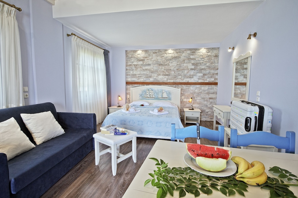 FLAMINGO HOTEL PELION 33/60