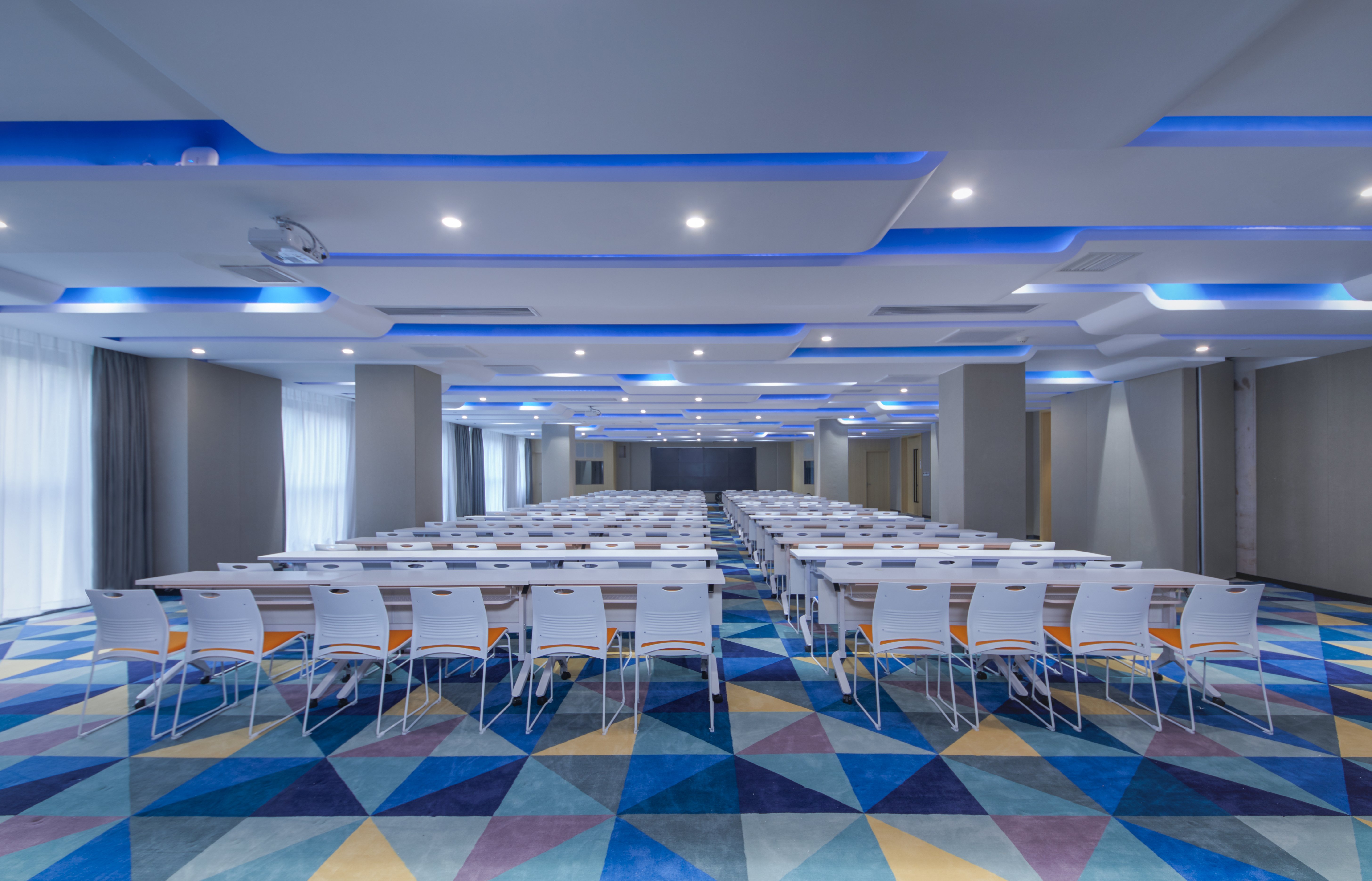 Holiday Inn Express Shanghai Jinshan 13/17