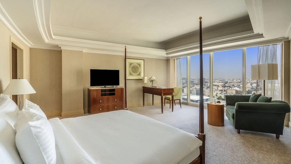 فندق موڤنبيك الخُبر(Movenpick Hotel Al Khobar) 25/80