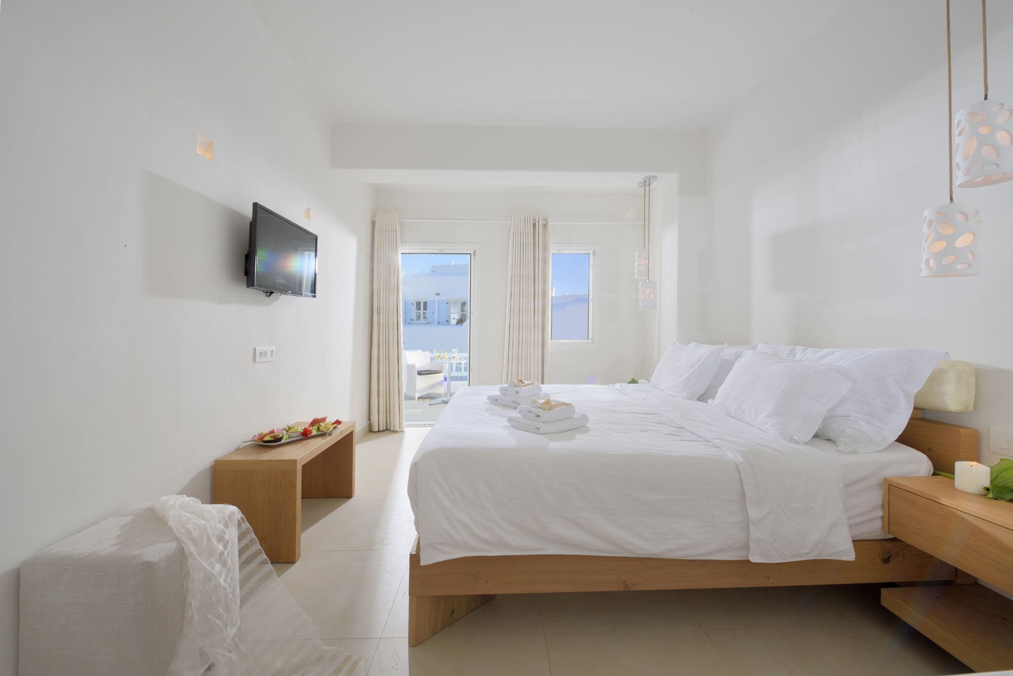 EXECUTIVE, DOUBLE BED, SEA VIEW