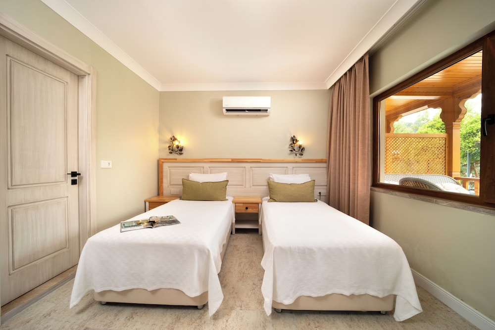Orange Garden Hotel Akyaka، مرماريس 7/50