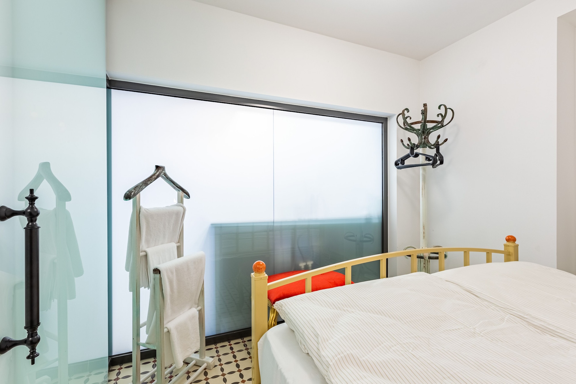 Inner, Family, Queen and Twin Beds, Balcony
