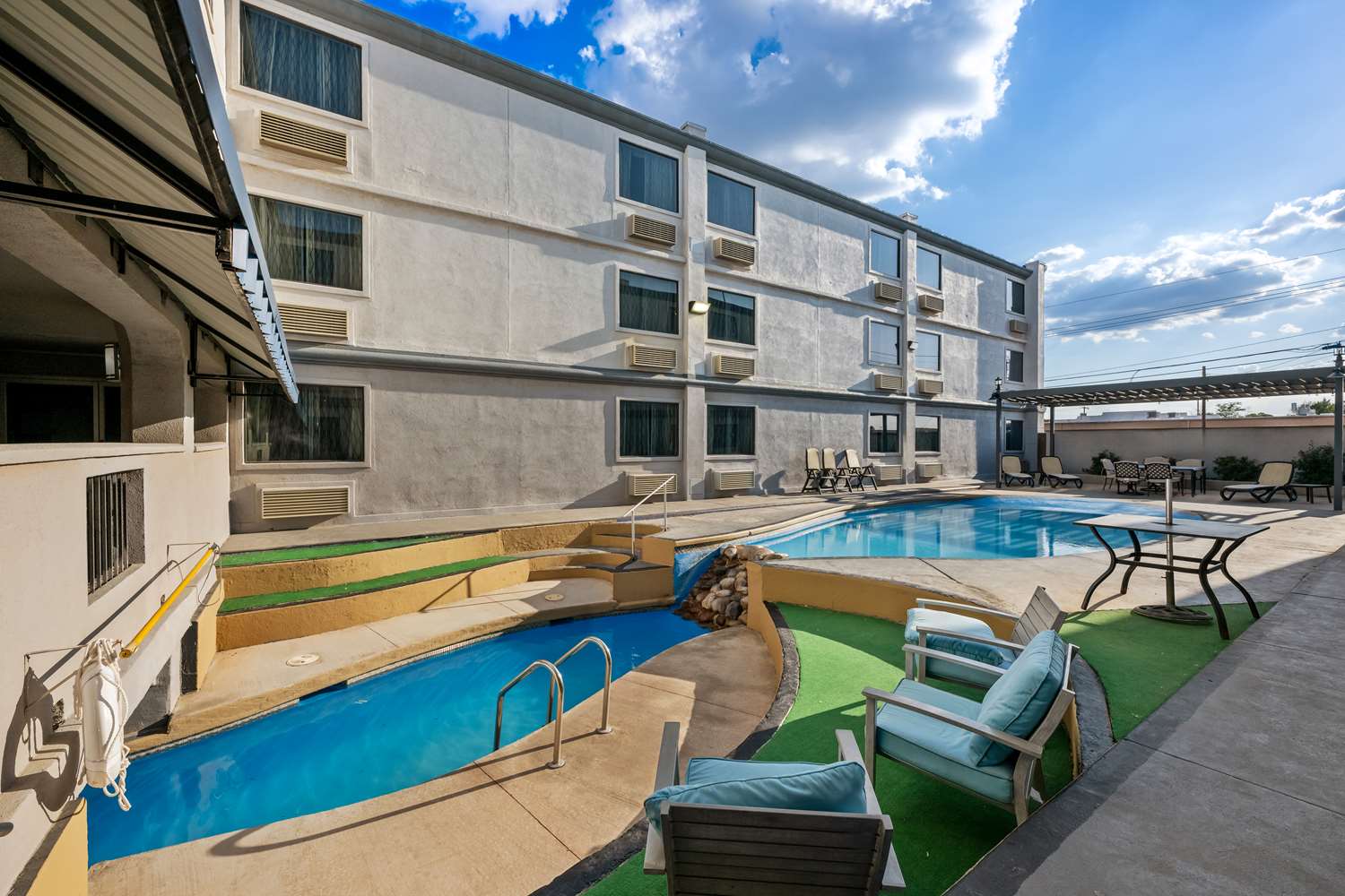 SureStay Plus By Best Western Lubbock Medical Center 4/42