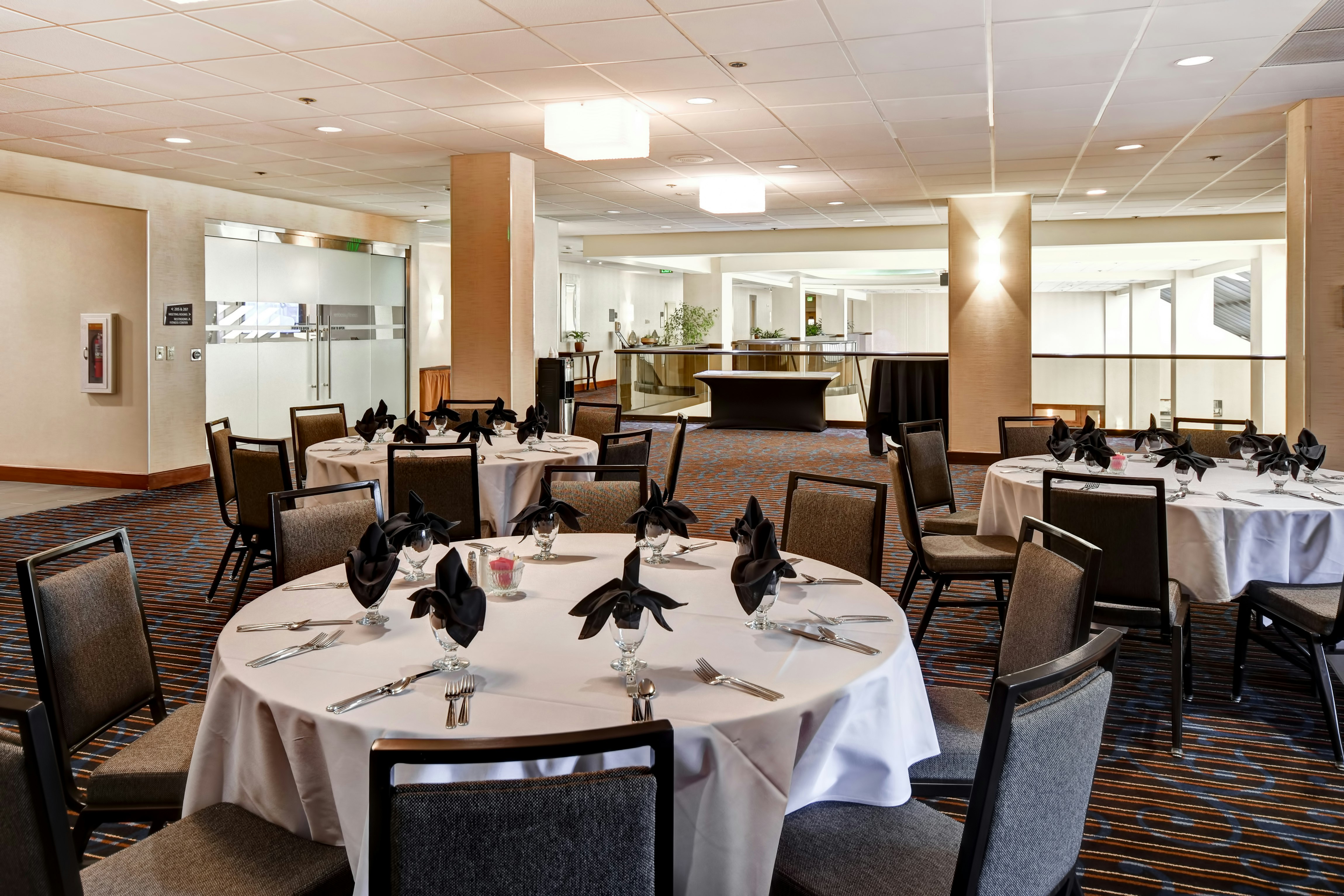 Embassy Suites by Hilton Santa Clara Silicon Valley 20/45