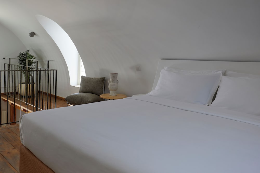 2 Bedrooms, Duplex, Suite, King Bed, Private Jetted Tub, Hydromassage