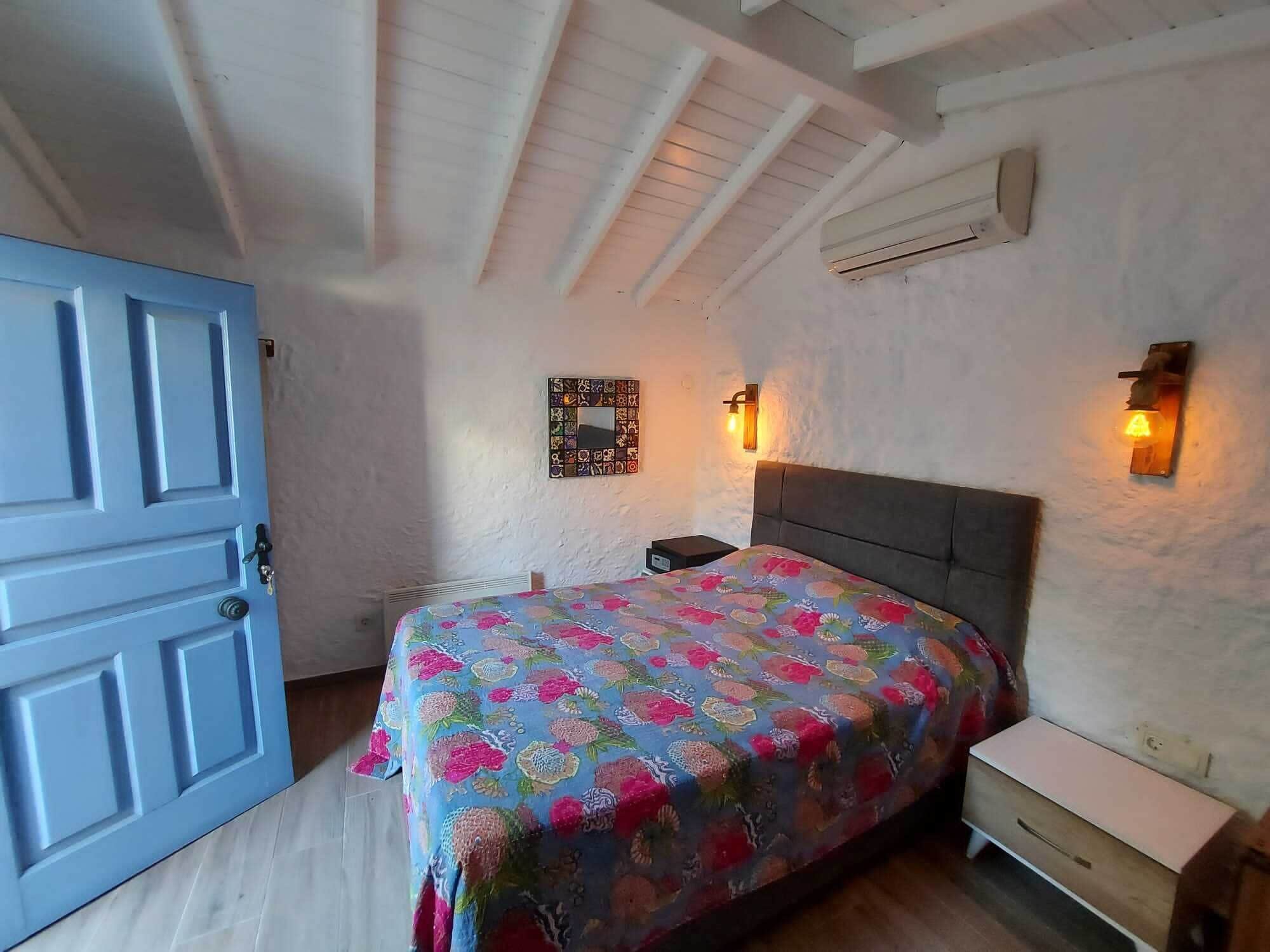 ROOM, DOUBLE BED, GARDEN AREA