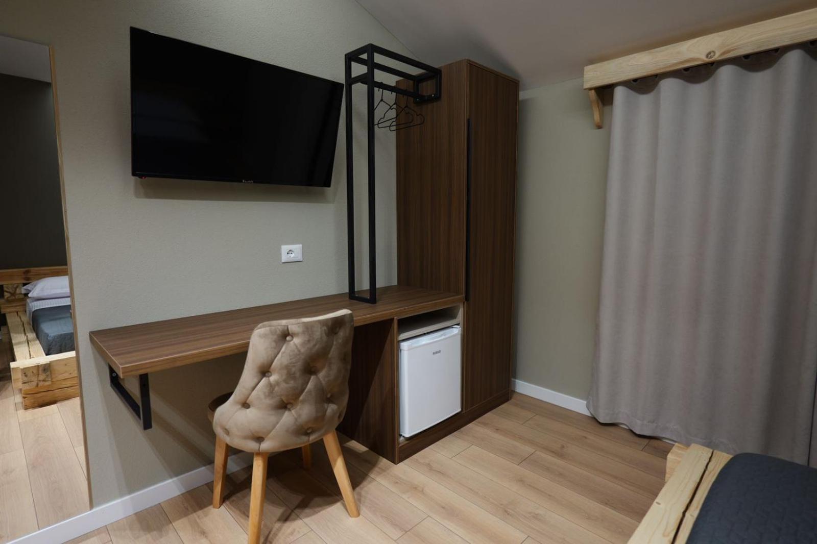 Ikona Hotel Shkoder 34/43