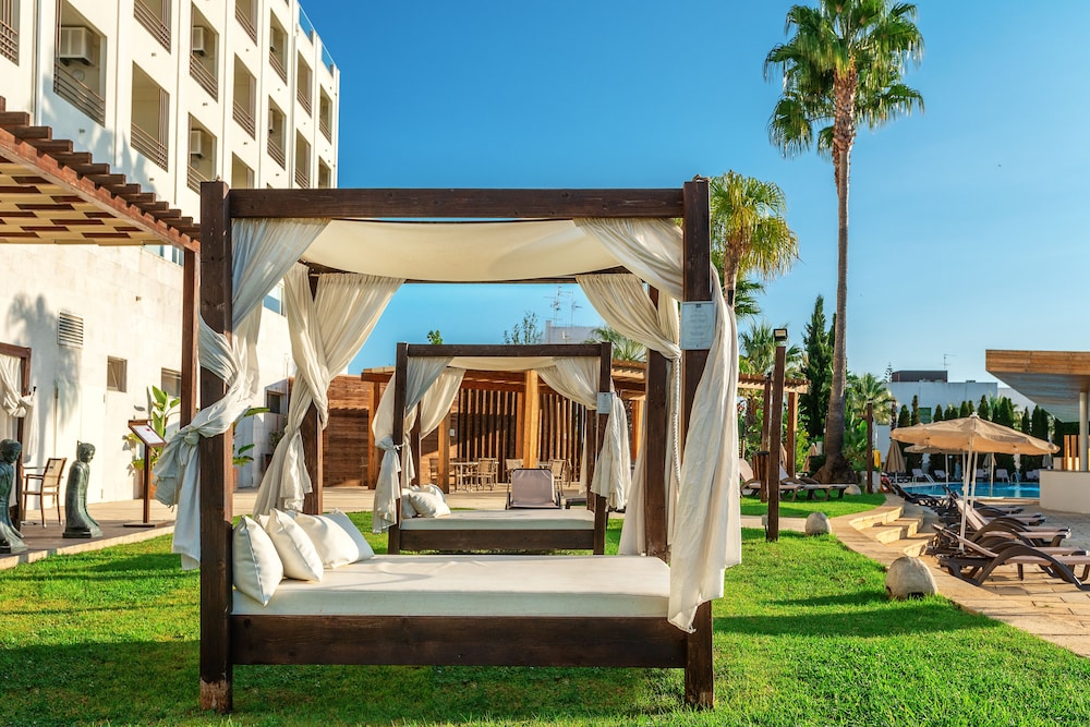 AP Maria Nova Lounge - Adults Only 68/70