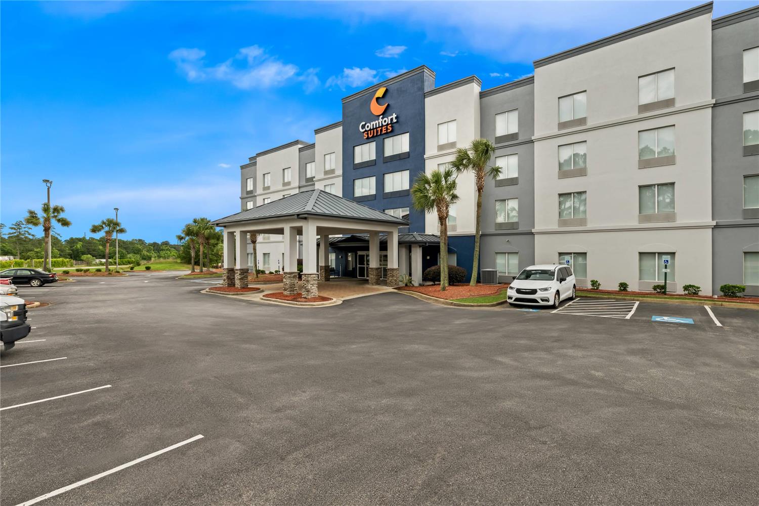 Comfort Suites Suites Columbia at Harbison 14/17