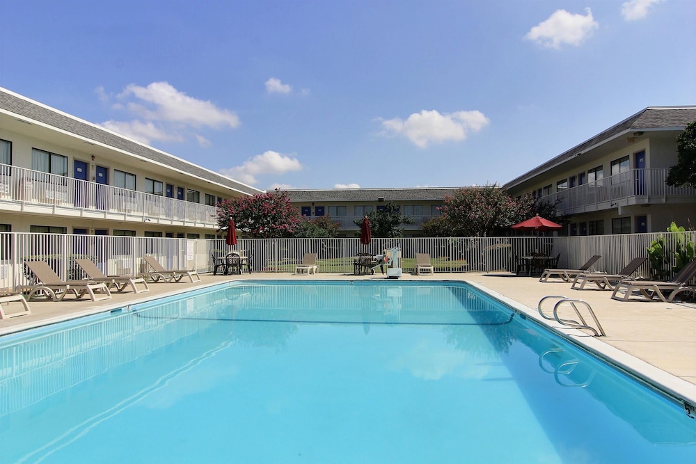 Motel6 Austin, TX - North 38/48