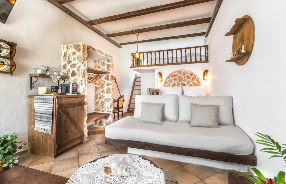 Limeri Traditional Guest House 31/50