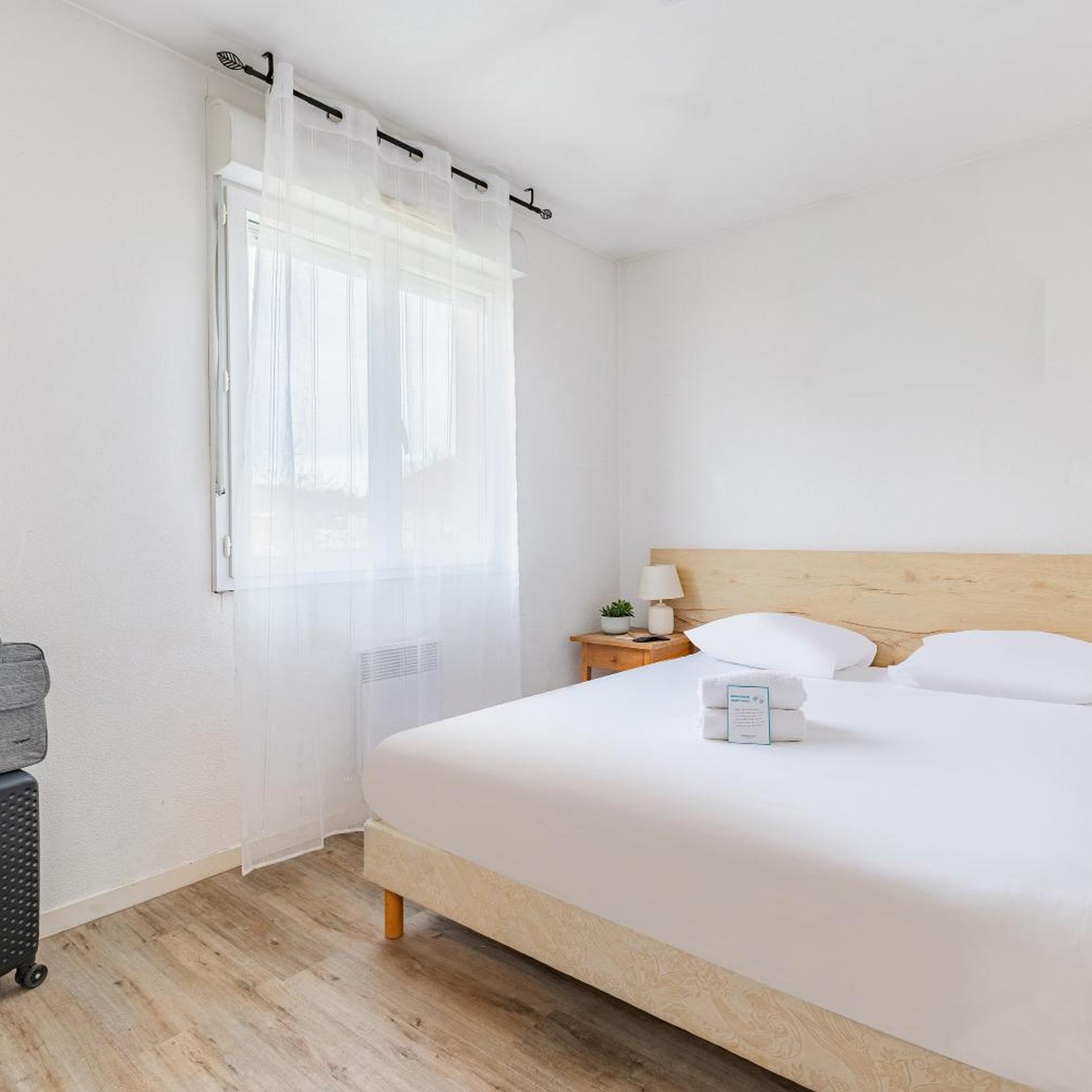 2 Bedrooms, Apartment