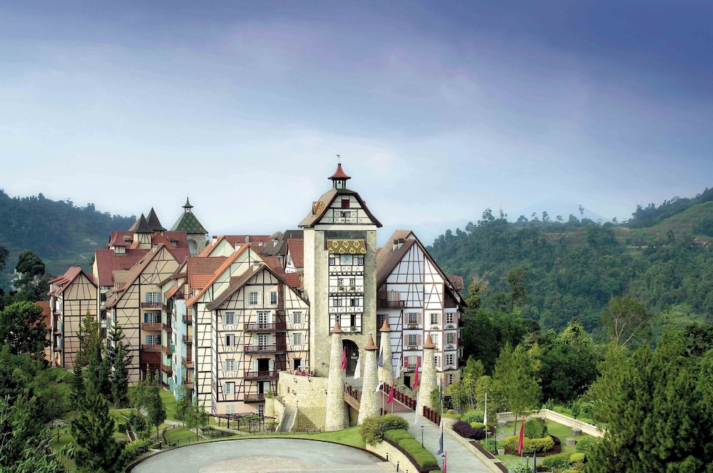 Colmar Tropicale, Berjaya Hills 5/76