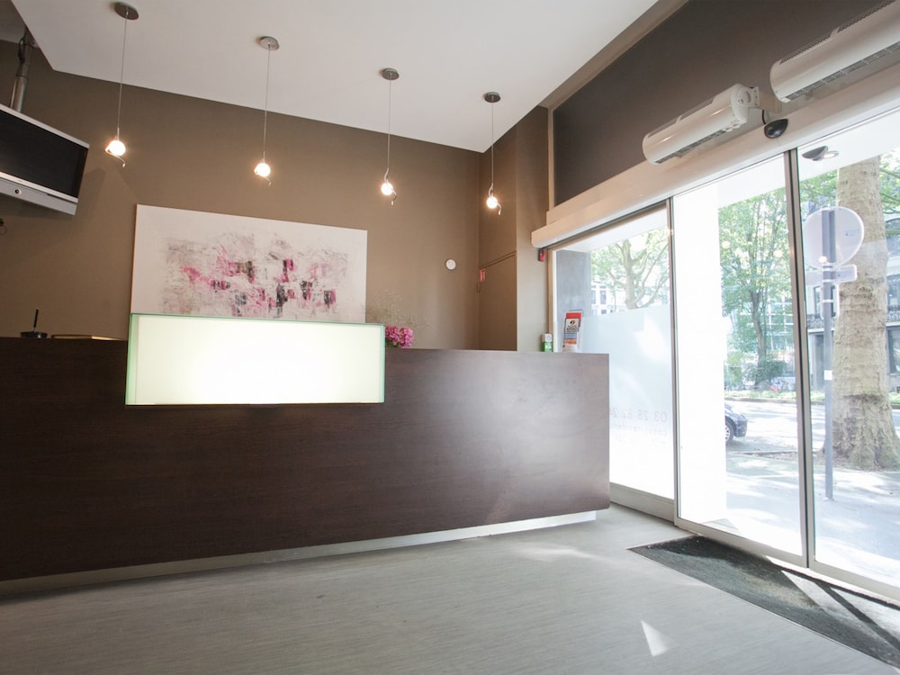 RESIDHOTEL LILLE VAUBAN(FORMERLY COSY S LILLE VAUBAN APARTHOTEL) 8/70