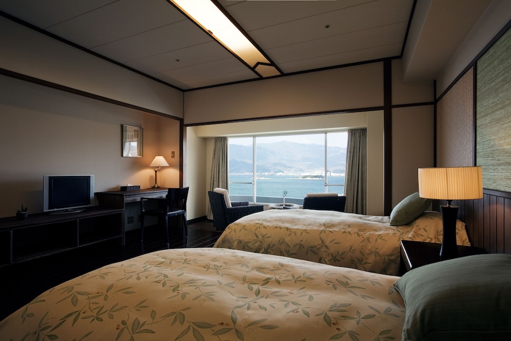 BAY RESORT HOTEL SHODOSHIMA 22/68