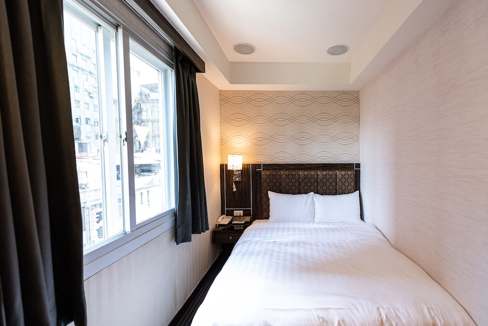 STANDARD, DOUBLE BED