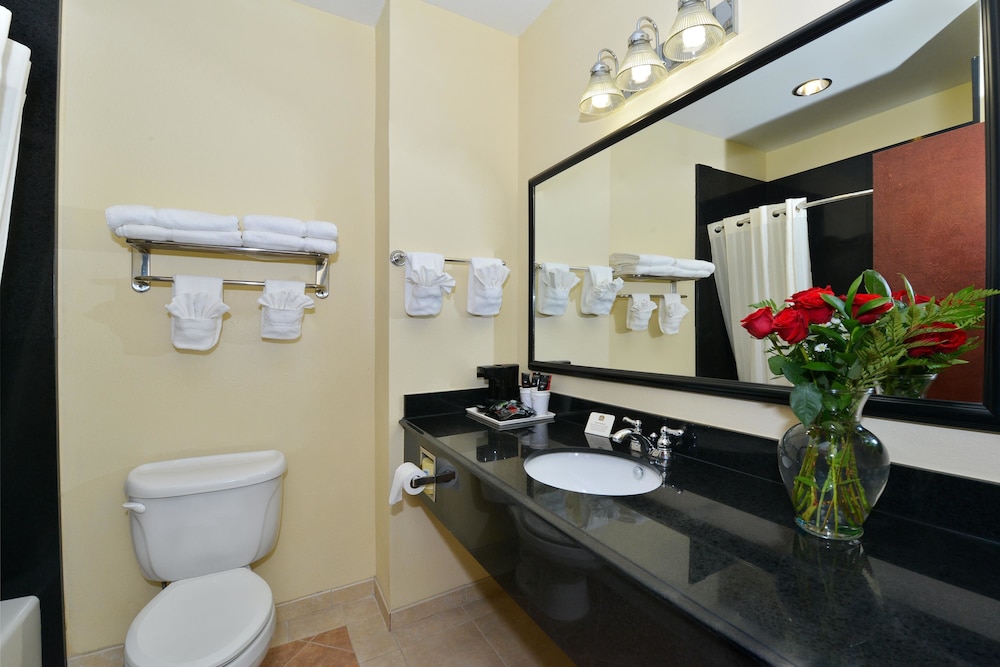 Best Western Lone Star Inn 6/30