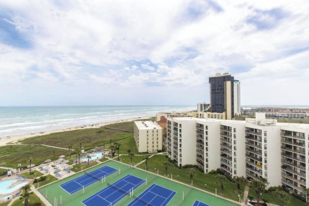 Royale Beach and Tennis Club, a VRI resort 43/49