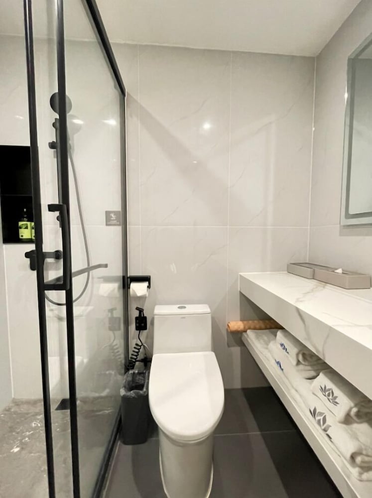 Dameisha ZTE Hotel 53/54