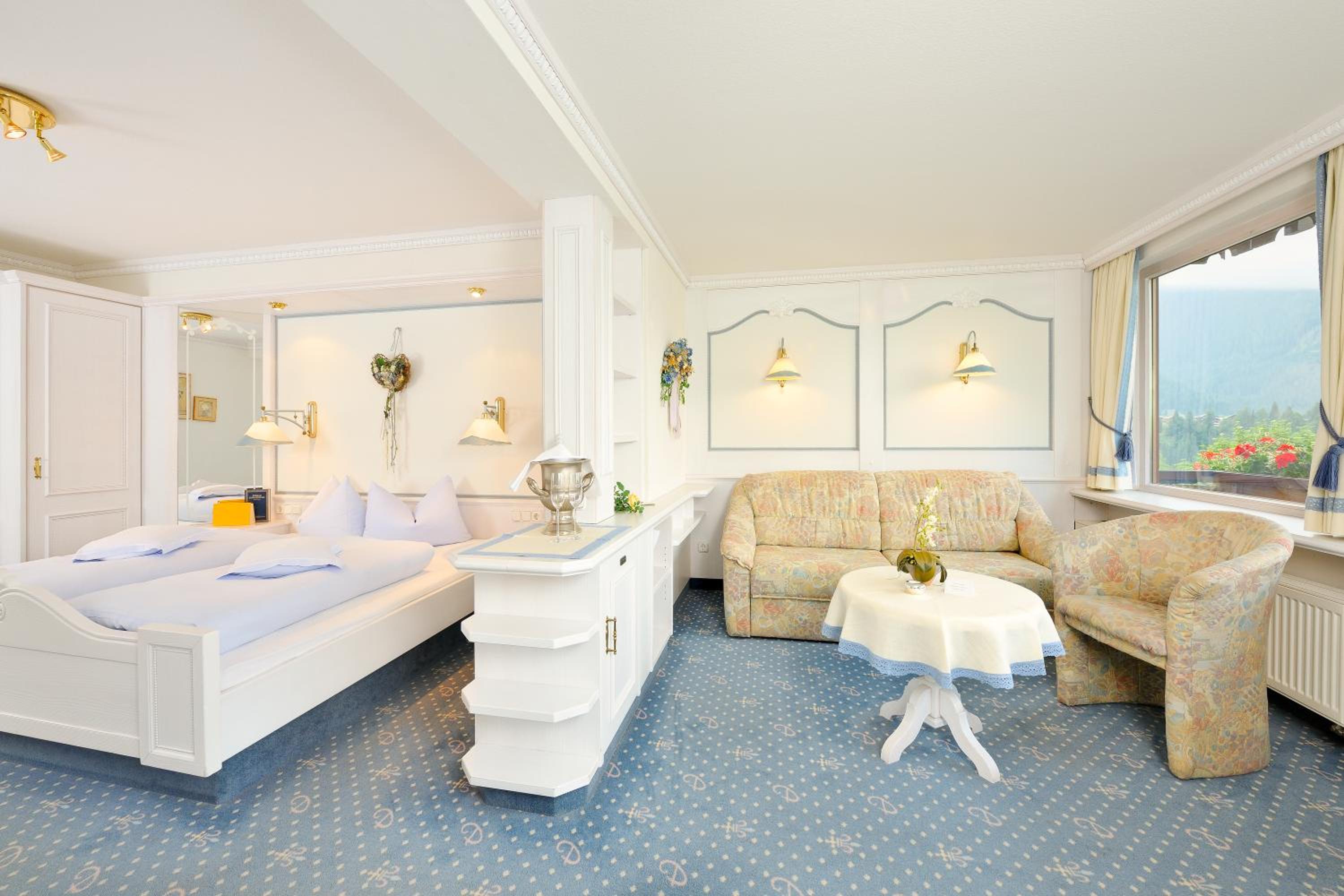 Ski and activity hotel Almhof Rupp 9/24