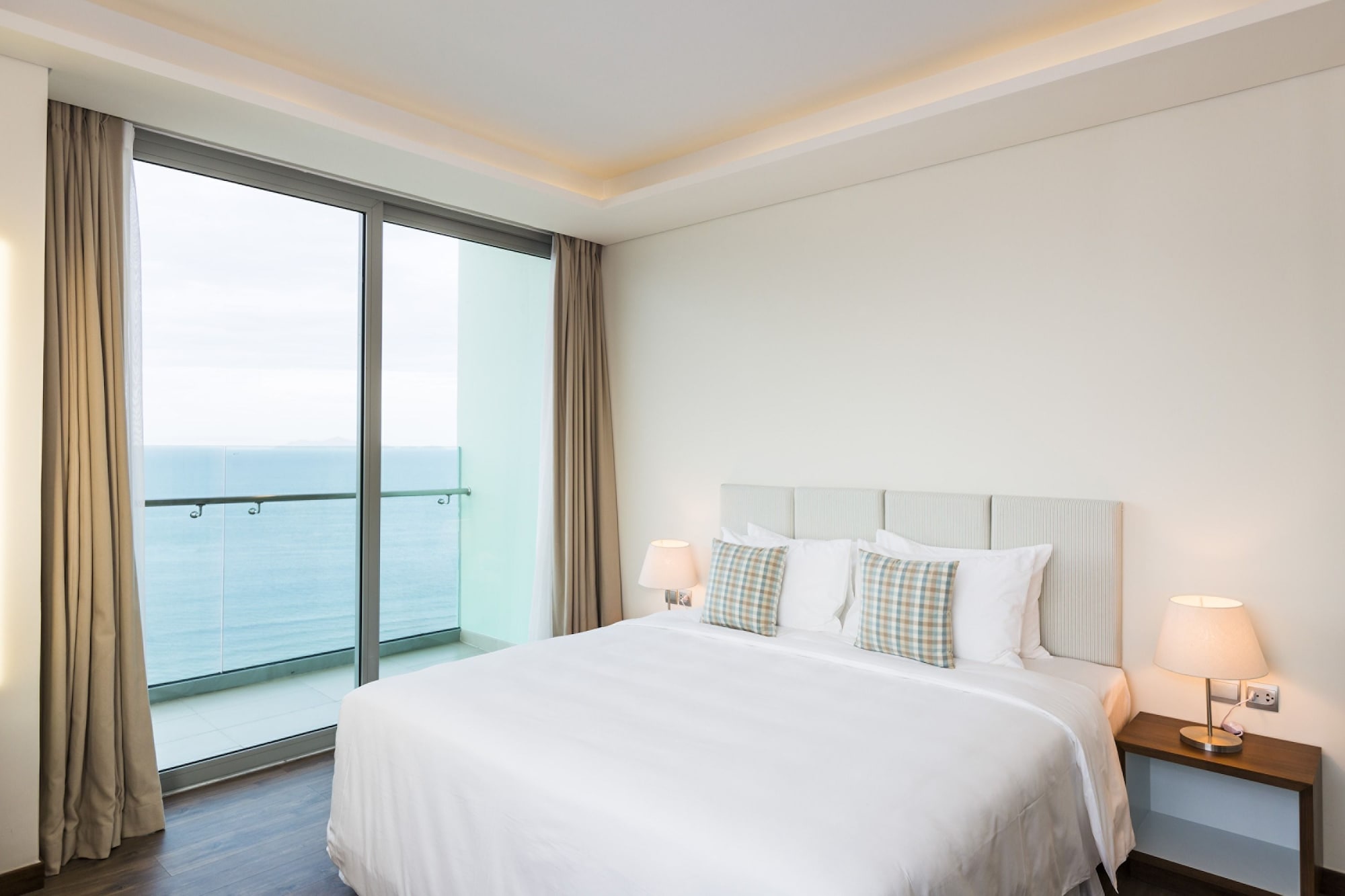 STUDIO, OCEAN VIEW, BALCONY