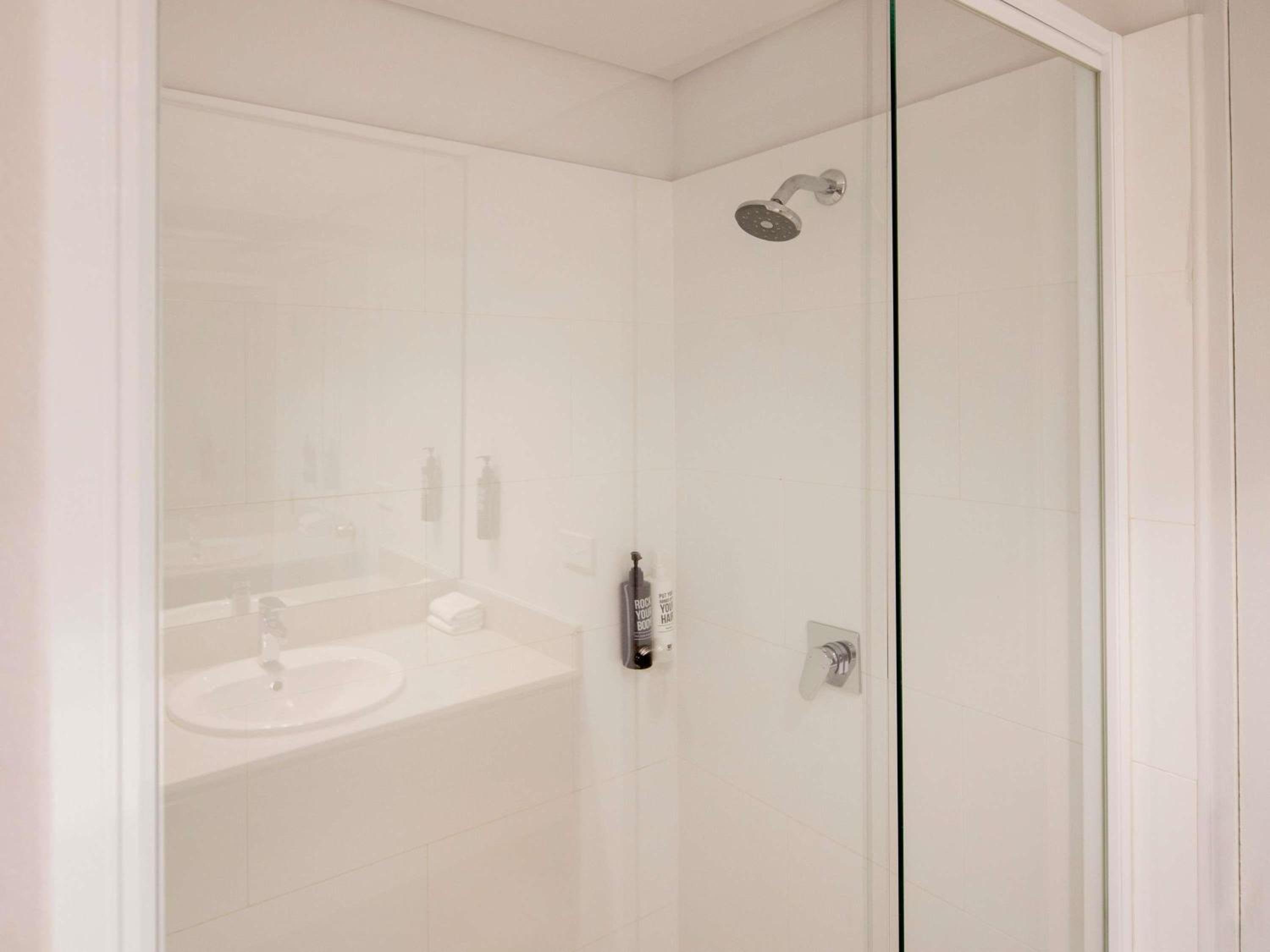Superior, King Bed, Queen Bed, ibis Styles Sydney Central 6/6