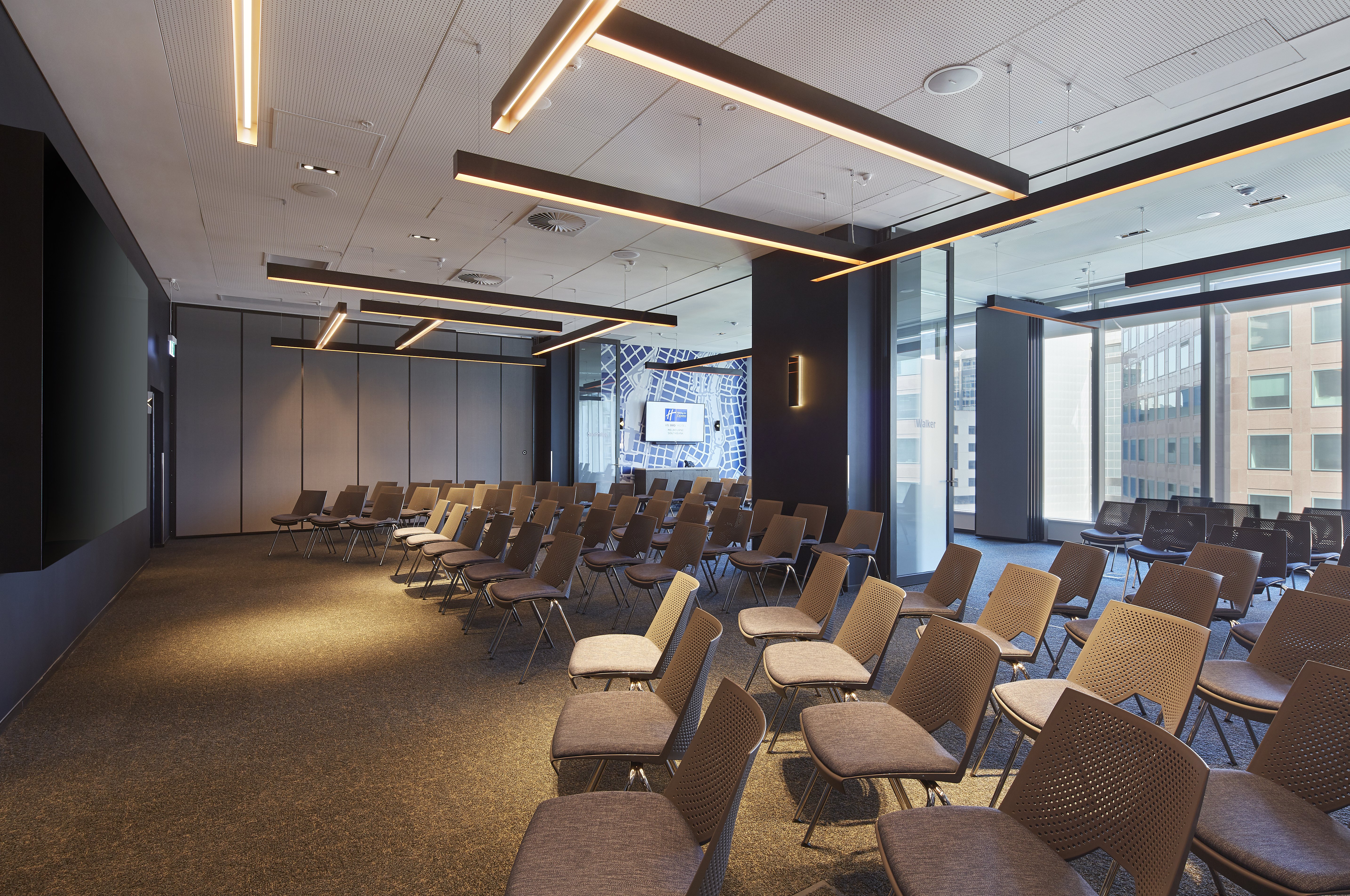 Holiday Inn Express Melbourne Southbank 61/77