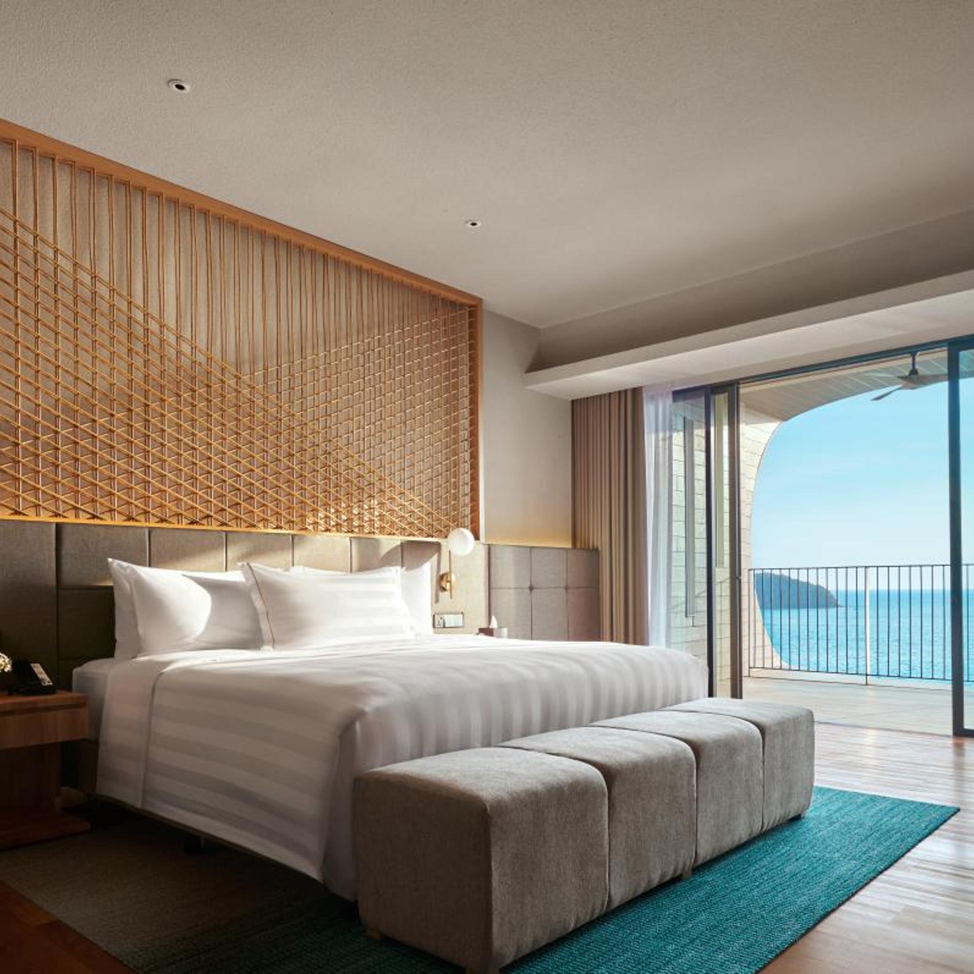 PARKROYAL Suite