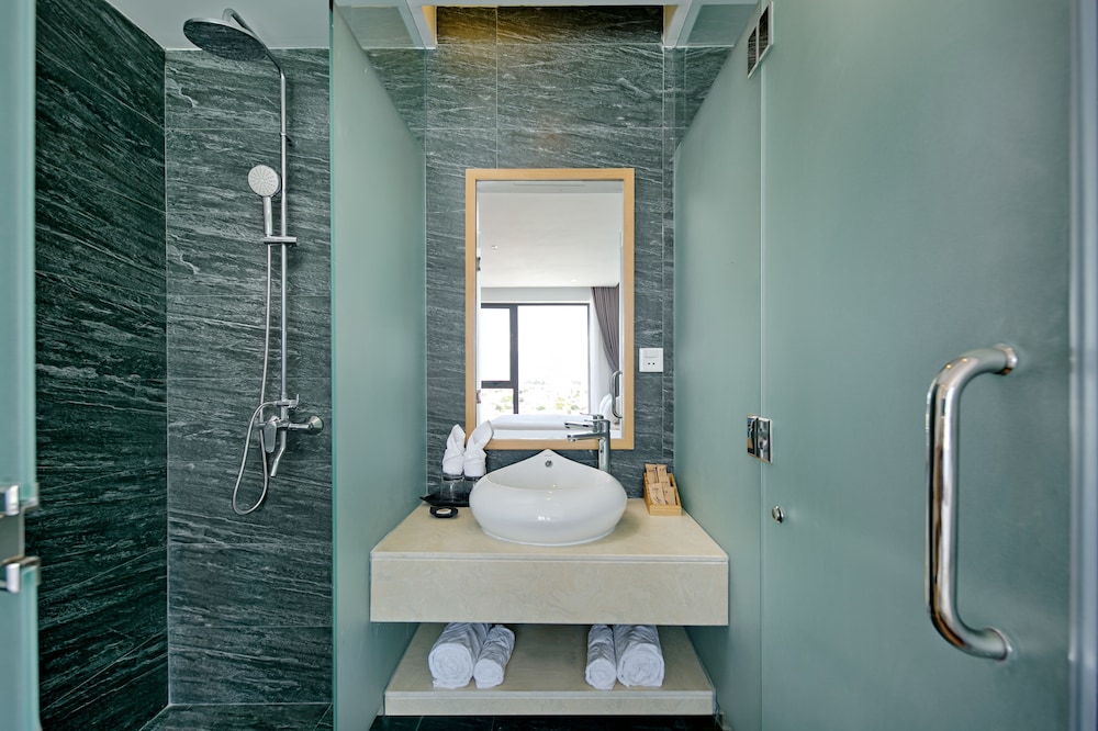 Seashore Hotel & Apartment 18/66