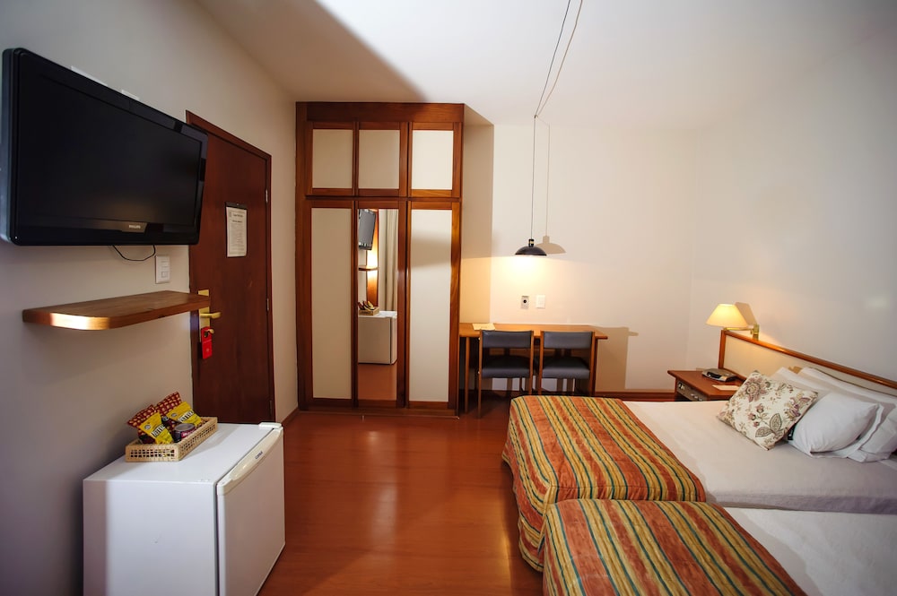 Cesar Park Hotel 43/59