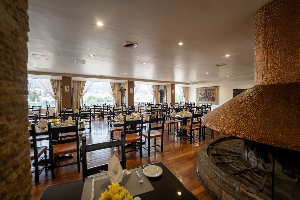 Jose Antonio Cusco Hotel 37/50