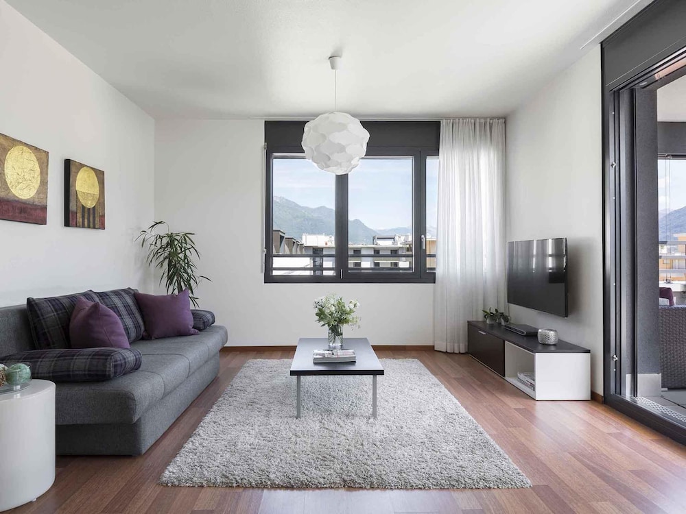 IBIS LOCARNO 53/78