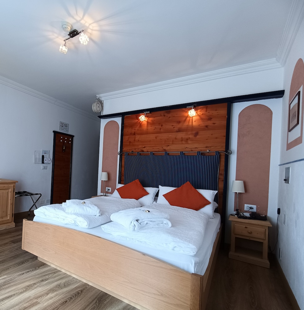 Park Hotel Arnica 15/50