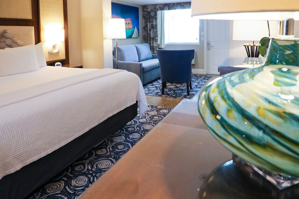 Almond Tree Inn photo3