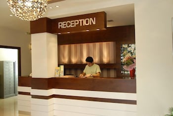 Oscar Hotel 8/49
