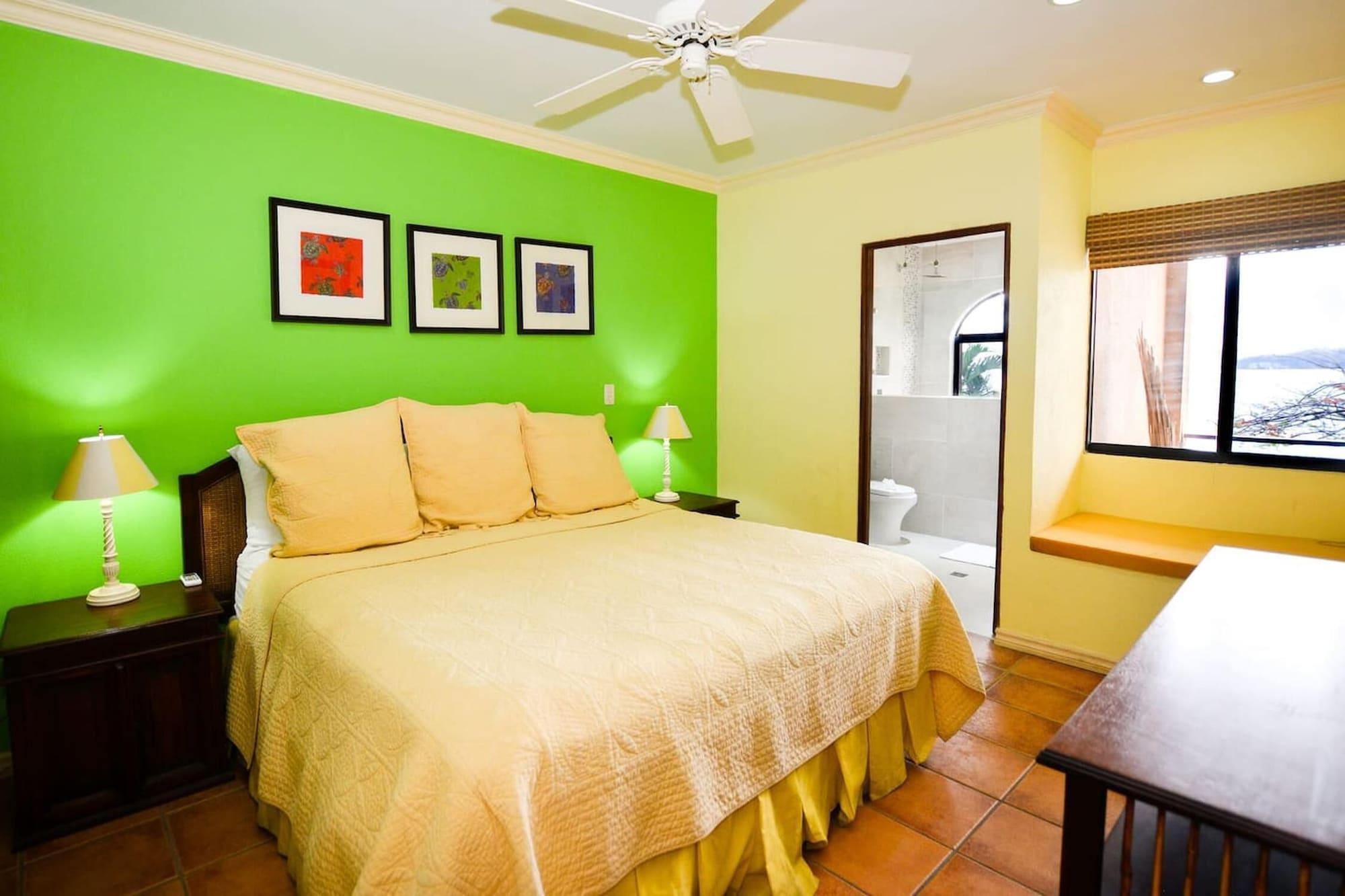 Spectacular - Spacious unit in Flamingo in front of the beach 7/34