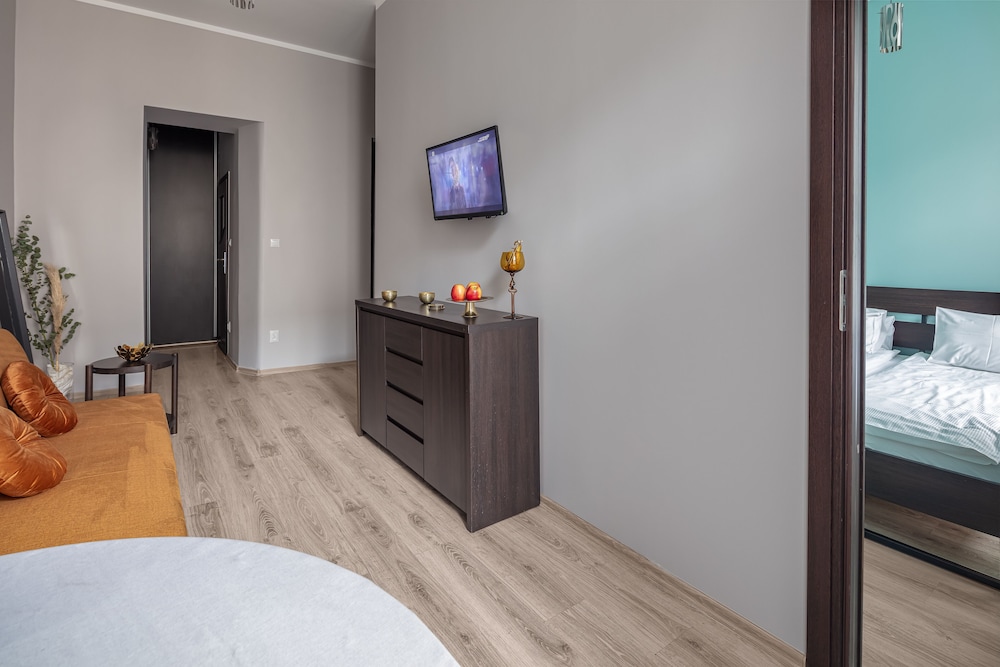 Platinum Aparthotel 45/73