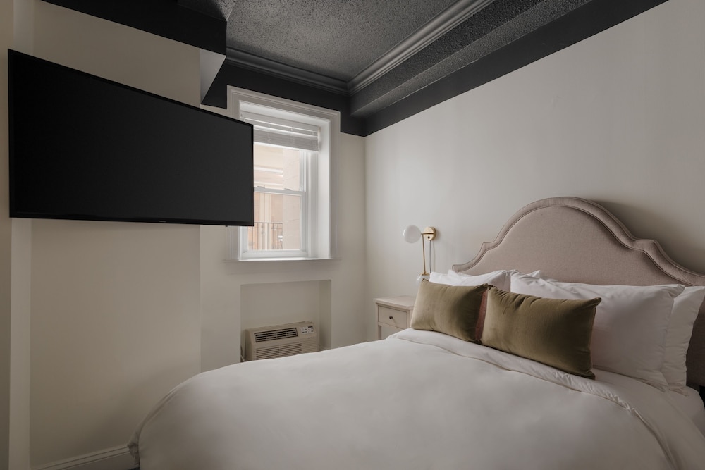 BASIC, DOUBLE BED