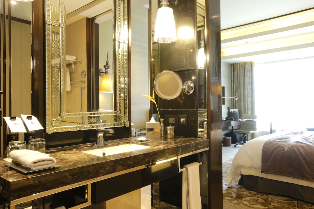 The St Regis Mumbai Formerly Palladium Hotel Mumbai 17/64