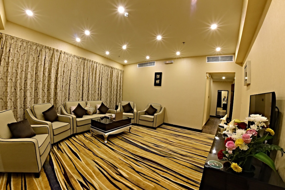 فندق جاردن بلازا(Garden Plaza Hotel Salmaniah) 19/35