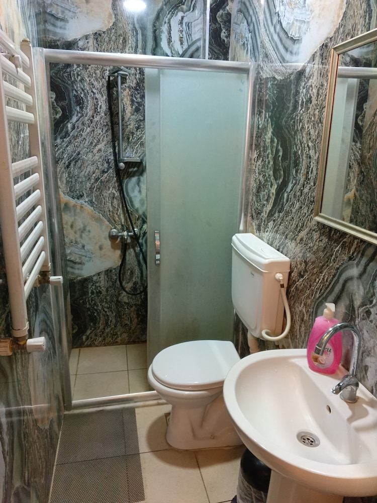 Avrasya Hostel 43/50