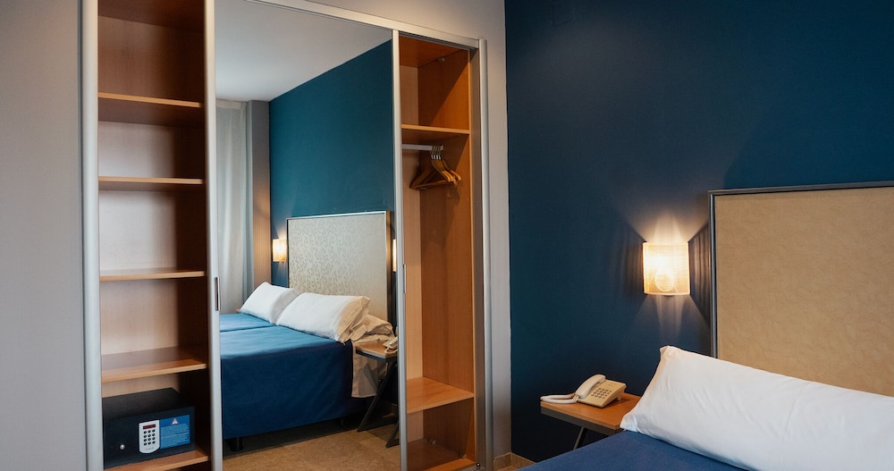 Apartamentos Vertice Sevilla Aljarafe 31/63