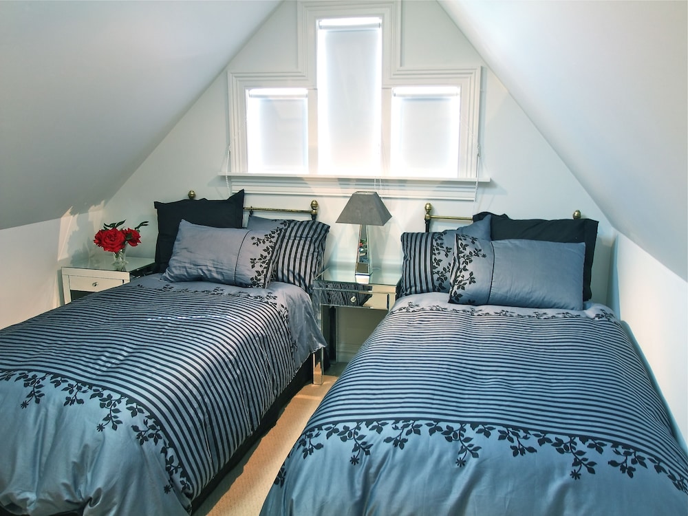 The Lilac Rose Boutique Bed and Breakfast 22/48