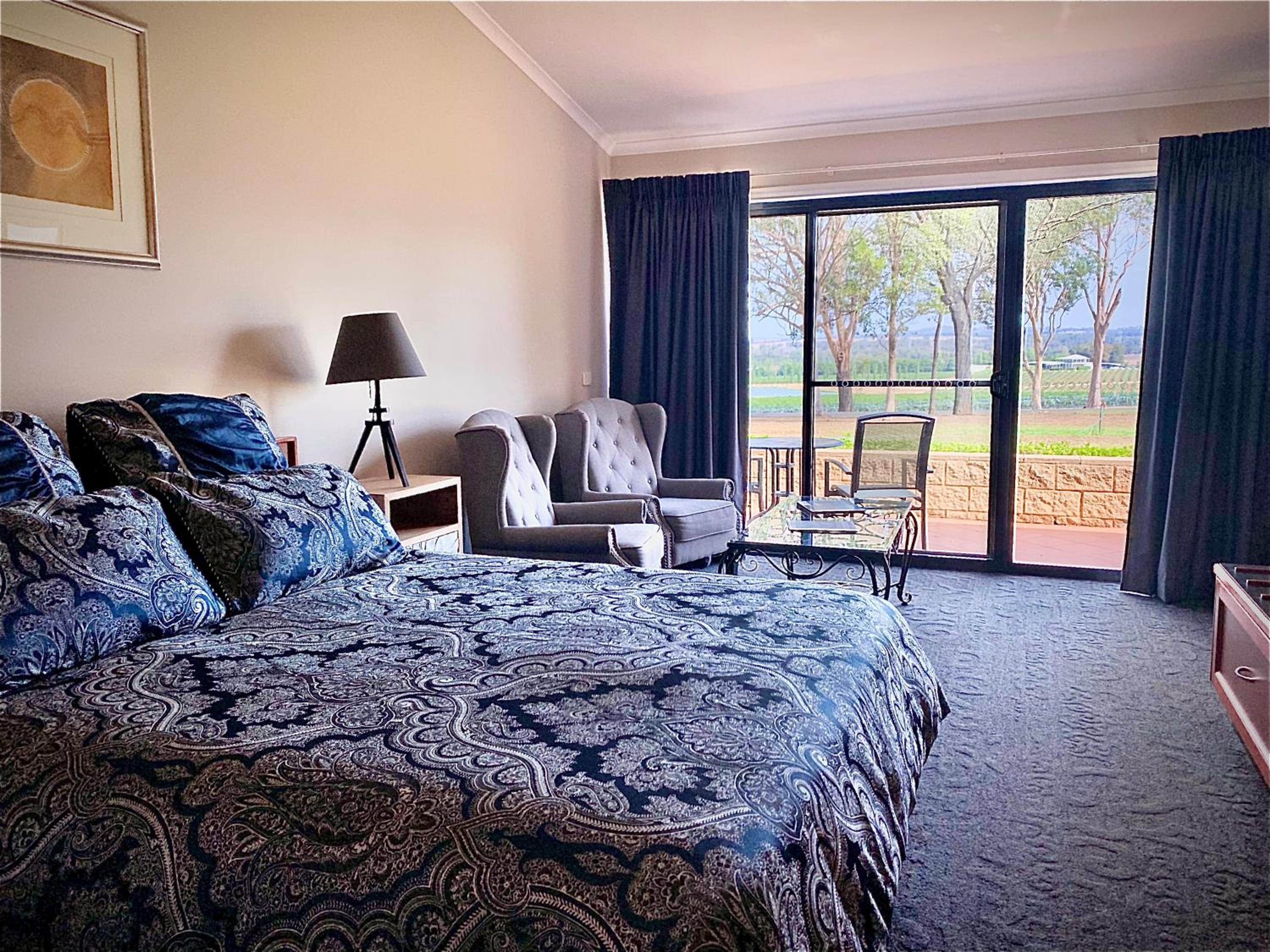 Vineyard View Room