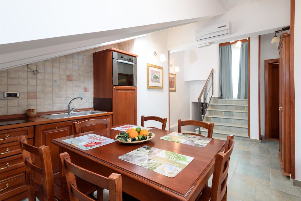 VILLA MERI 17/24