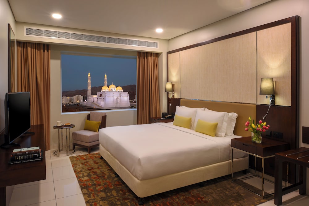 1 BEDROOM, DELUXE, SUITE