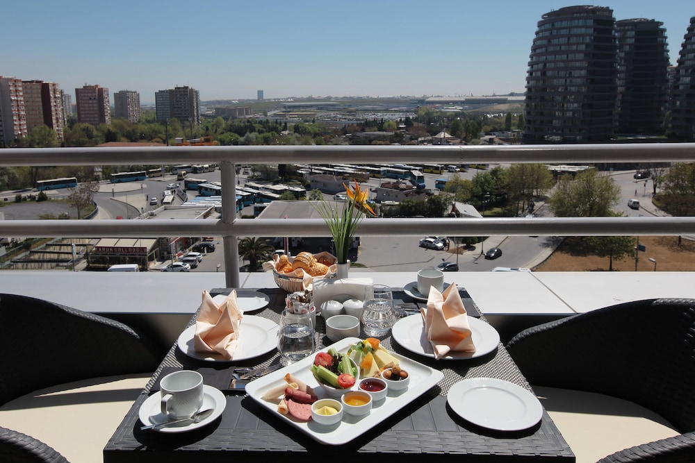 Bricks Hotel Istanbul 55/69