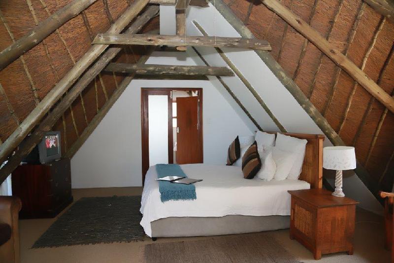 Crawford's Beach Lodge 11/51
