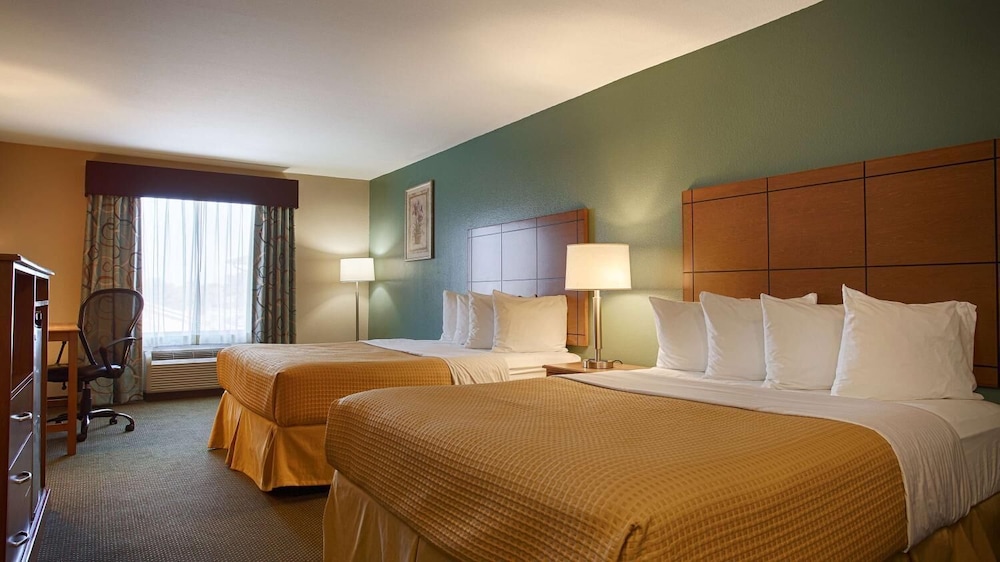 Quality Inn Perryton 10/36