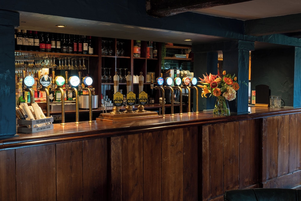 Crown Inn 18/47